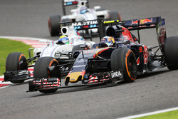 Карллос Сайнс-мол., Scuderia Toro Rosso STR11