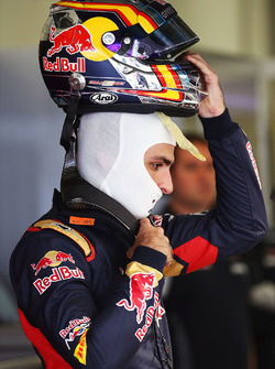 Карлос Сайнс мл., Scuderia Toro Rosso