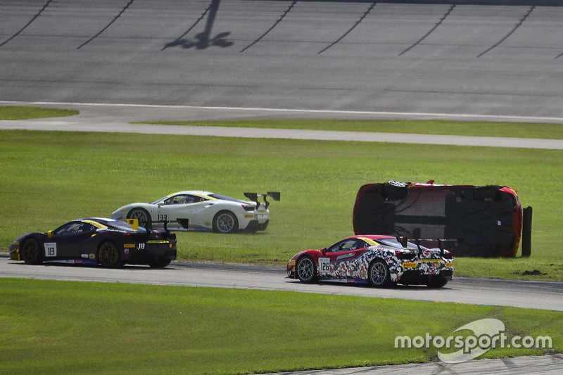 #124 Ferrari of Long Island Ferrari 488 Challenge: Jerome Jacalone, crash