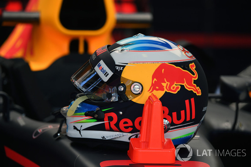 Casco de  Daniel Ricciardo, Red Bull Racing RB13