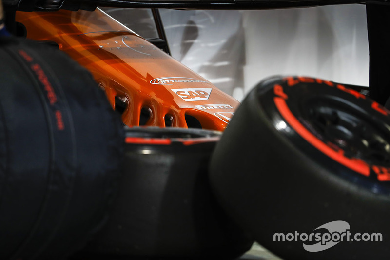 Super Soft tyres near the car of Stoffel Vandoorne, McLaren MCL32