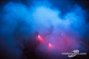 Max Verstappen, Red Bull Racing RB15, hace burnout