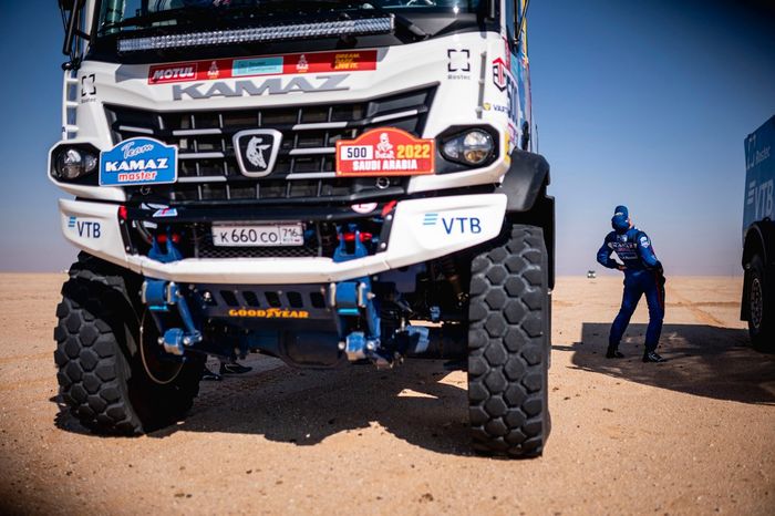 #500 Kamaz - Master: Dmitry Sotnikov