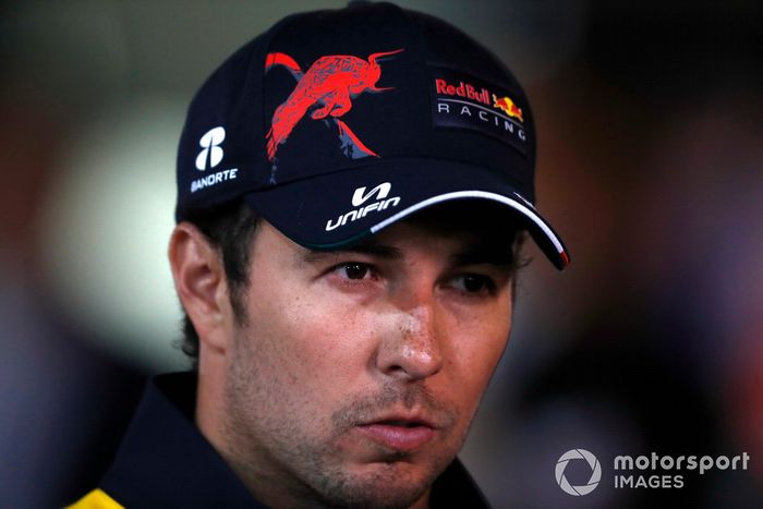 Charles Leclerc, Ferrari, 1ª posición, es entrevistado tras la carrera