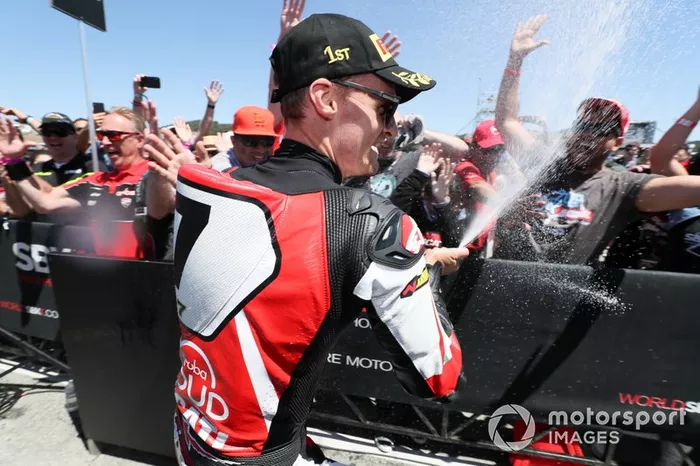 Chaz Davies, Aruba.it Racing-Ducati Team celebrates