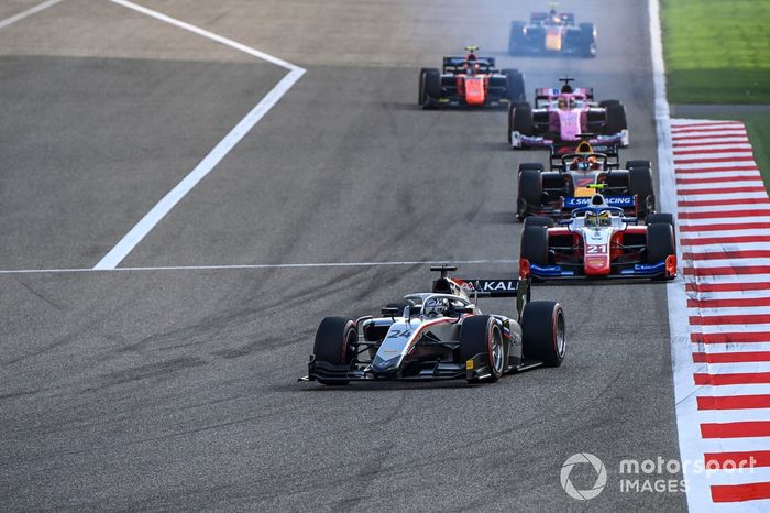 Nikita Mazepin, Hitech Grand Prix, Robert Shwartzman, Prema Racing, Yuki Tsunoda, Carlin 