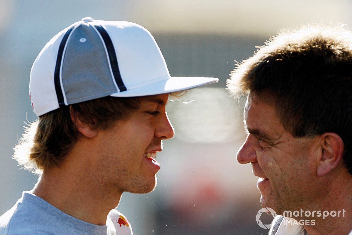 Sebastian Vettel et Aki Hintsa en 2010.