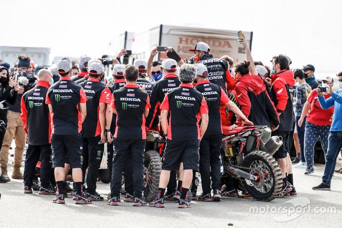 El Monster Energy Honda Team celebran