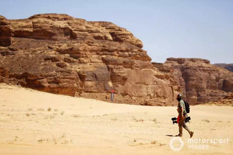 Un cámara en el desierto