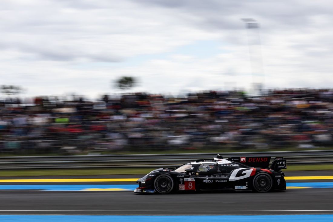  #8 Toyota Gazoo Racing Toyota GR010 - Hybrid: Sébastien Buemi, Brendon Hartley, Ryo Hirakawa