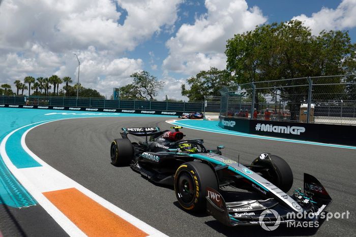 Lewis Hamilton, Mercedes F1 W15