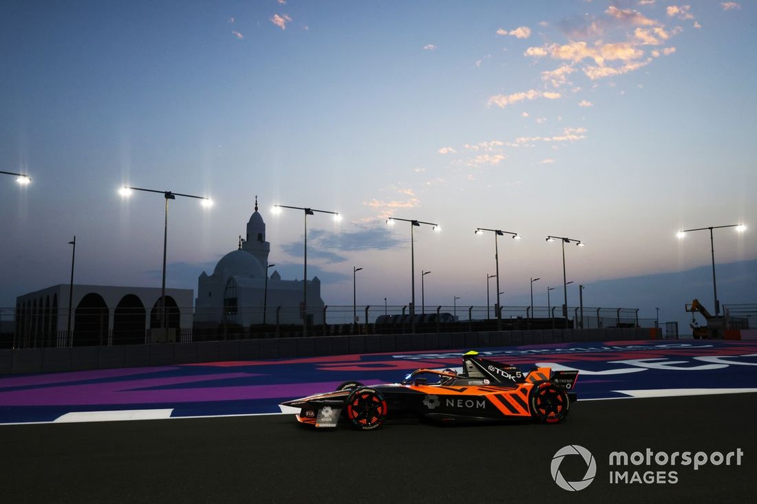 Alex Dunne, NEOM McLaren Formula E Team