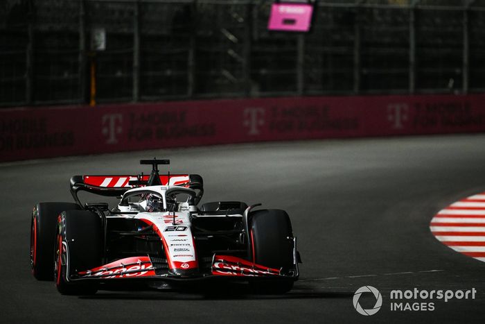 Kevin Magnussen, Haas VF-23