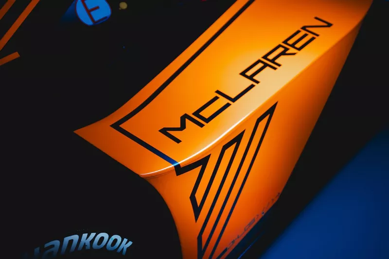Equipo McLaren FE