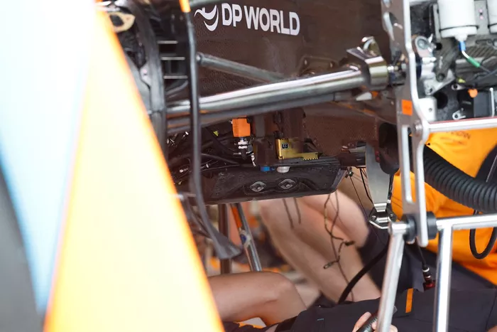 McLaren MCL60 detalle