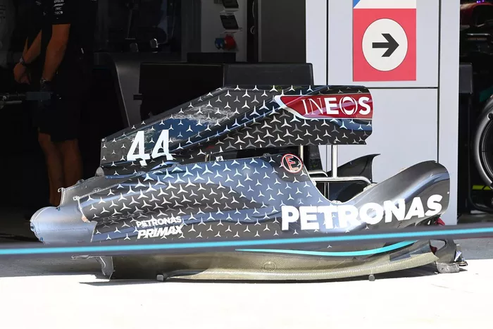 Mercedes technical