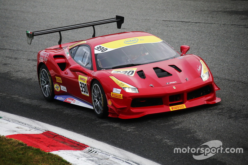 Ferrari 488 #330, Ferari of Tampa Bay: Luis Perusquia