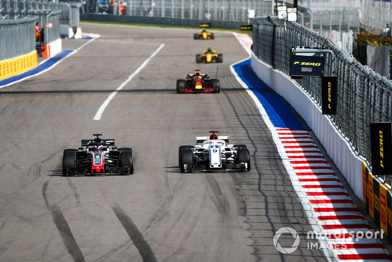 Ромен Грожан, Haas F1 Team VF-18, Маркус Ерікссон, Sauber C37