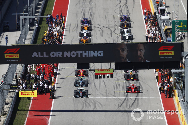 Suasana jelang warm-up lap