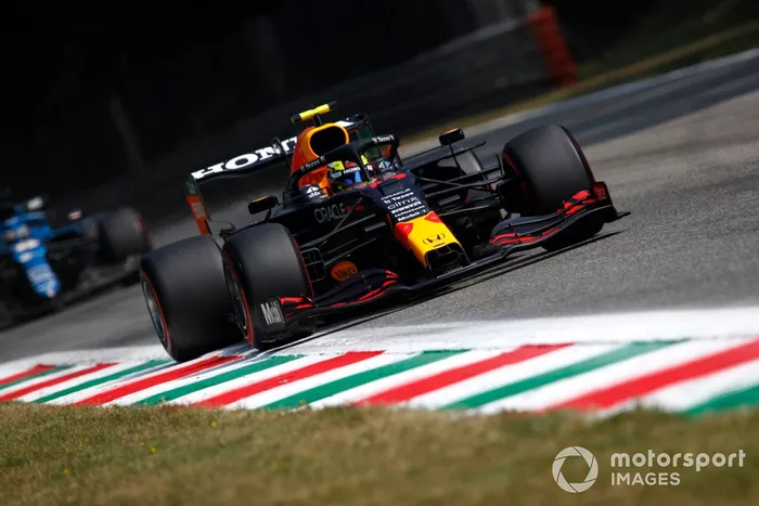Sergio Pérez, Red Bull Racing RB16B