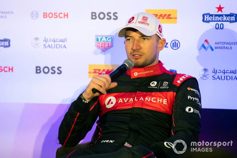 Jake Dennis, Andretti Autosport, 1º, en rueda de prensa