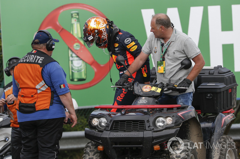 Race retiree Max Verstappen, Red Bull Racing, Race Marshals and Security after stopping on track