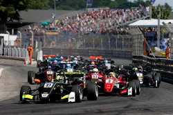 Action am Start