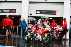 Eugene Laverty, Milwaukee Aprilia