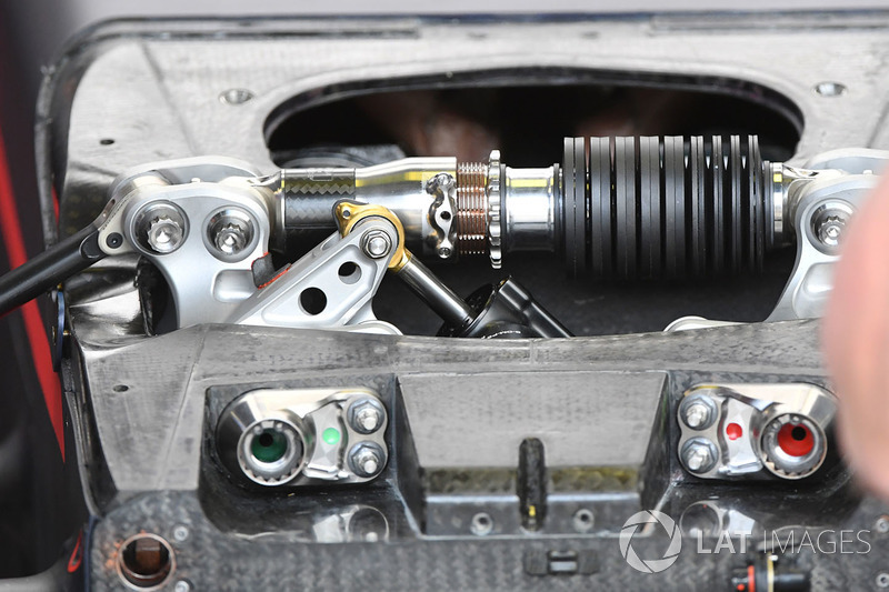 Red Bull Racing RB13 front suspension detail