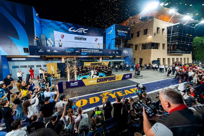 #92 Manthey 1St Phorm Porsche 911 GT3 R LMGT3: Ryan Hardwick, Riccardo Pera, Richard Lietz