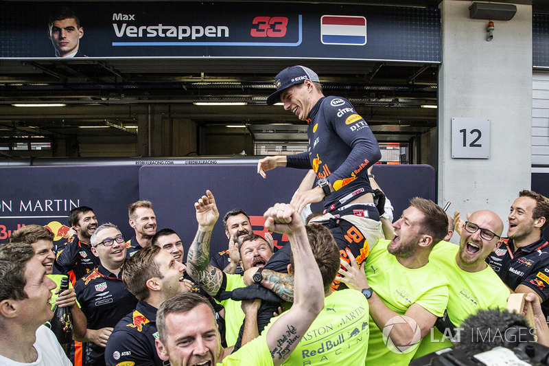 Макс Ферстаппен, Red Bull Racing, з командою