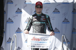 Polesitter Erik Jones, Joe Gibbs Racing Toyota