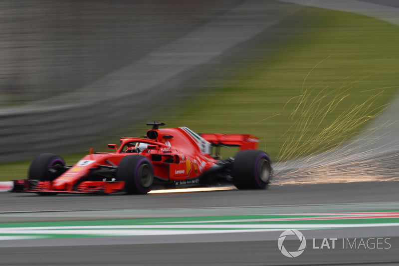 Sebastian Vettel, Ferrari SF71H sparks