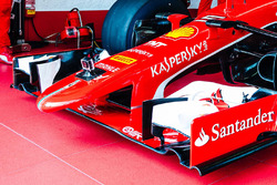 Nase: Ferrari SF15-T