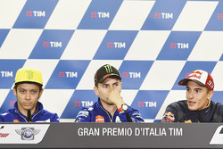 Valentino Rossi, Yamaha Factory Racing, Jorge Lorenzo, Yamaha Factory Racing, und Marc Marquez, Reps