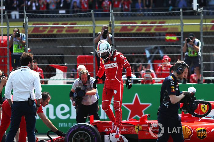 Sebastian Vettel, Ferrari SF70H en parc ferme