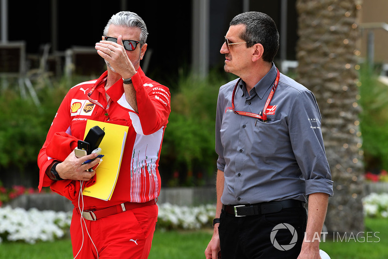 Maurizio Arrivabene, Ferrari Takım Patronu ve Guenther Steiner, Haas F1 Takım Patronu