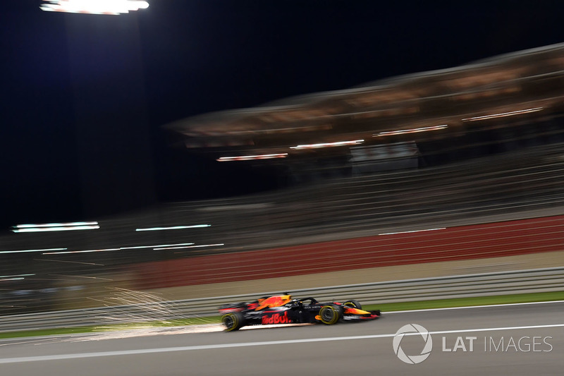 Даніель Ріккардо, Red Bull Racing RB14, іскрить