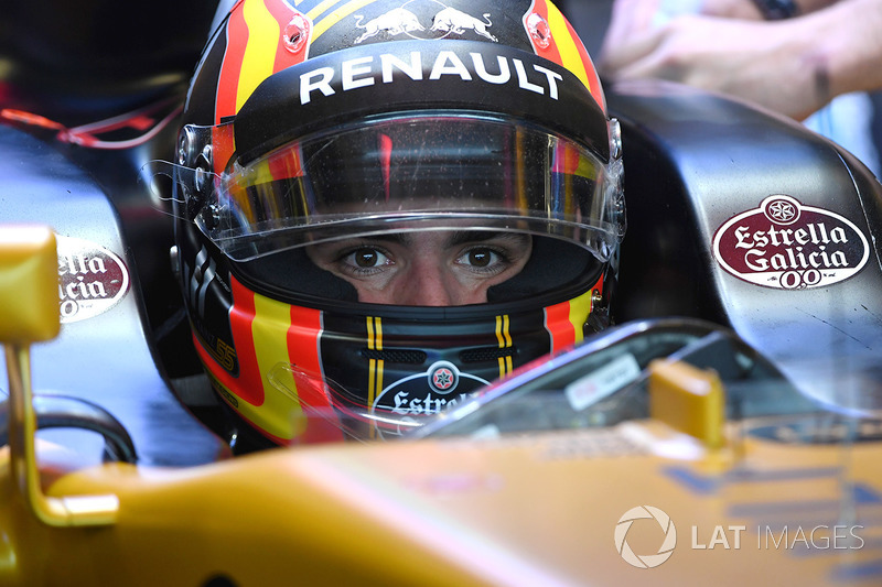 Carlos Sainz Jr., Renault Sport F1 Team RS17