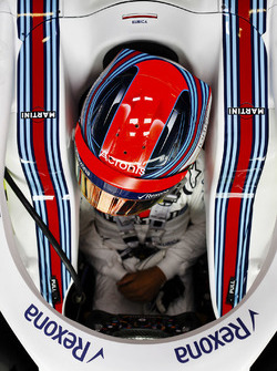 Robert Kubica, Williams Martini Racing, in cockpit ahead of FP1