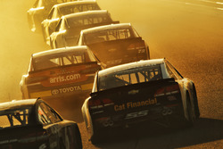 Daniel Suárez, Joe Gibbs Racing Toyota, Ryan Newman, Richard Childress Racing Chevrolet