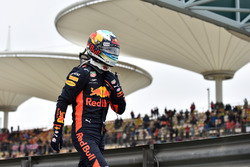 Даніель Ріккардо, Red Bull Racing, зупинився на трасі