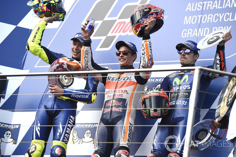 Podium ganador Marc Marquez, Repsol Honda Team, segunda plaza Valentin Rossi, Yamah Factory Racing, tercera plaza Maverick Viñales, Yamaha Factory Racing
