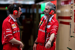 Mattia Binotto, Ferrari Teknik Şefi ve Maurizio Arrivabene, Ferrari Takım Patronu