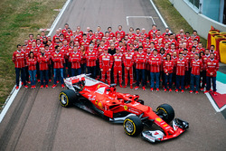 Кімі Райкконен, Себастьян Феттель, Серджіо Маркіонне, Scuderia Ferrari Team, та новий болід Ferrari