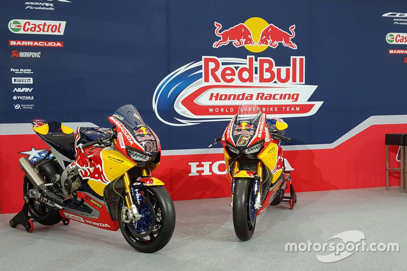 Motos de Nicky Hayden, Honda World Superbike Team, Stefan Bradl, Honda World Superbike Team