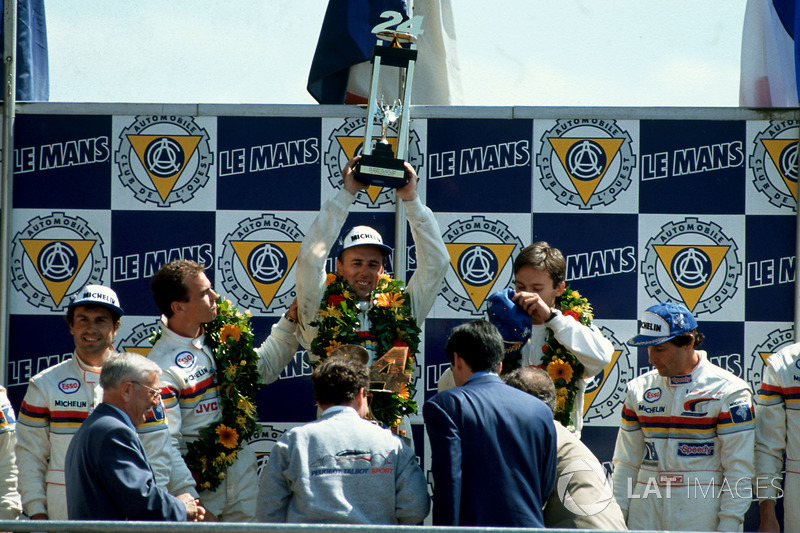 Podium: Christophe Bouchut, Geoff Brabham, Eric Helary, Peugeot 905C