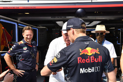 Christian Horner, Team Principal Red Bull Racing, Max Verstappen, Red Bull Racing et Jean-Claude Biver, PDG de TAG Heuer