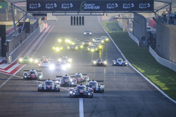 #8 Audi Sport Team Joest Audi R18: Лукас Ді Грассі, Лоік Дюваль, Олівер Джарвіс