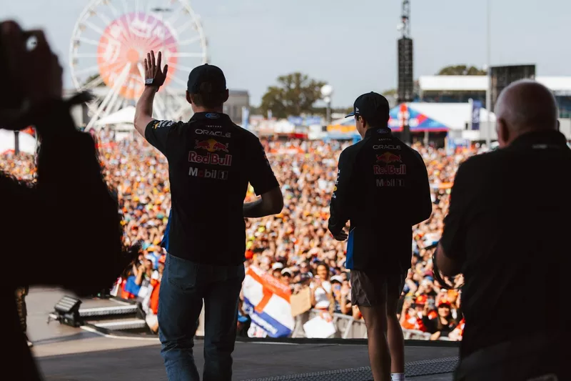 Isack Hadjar, Red Bull Racing, Max Verstappen, Red Bull